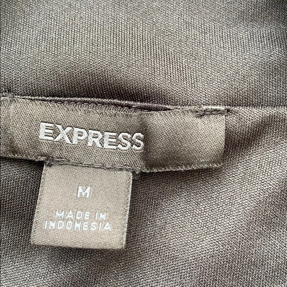Express Black Tank - Picture 4 of 4